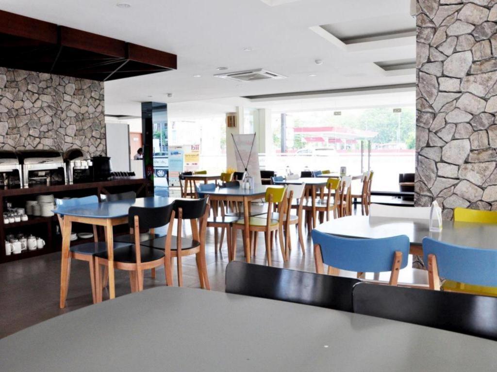 Hotel Nite And Day Batam Jodoh Square Extérieur photo