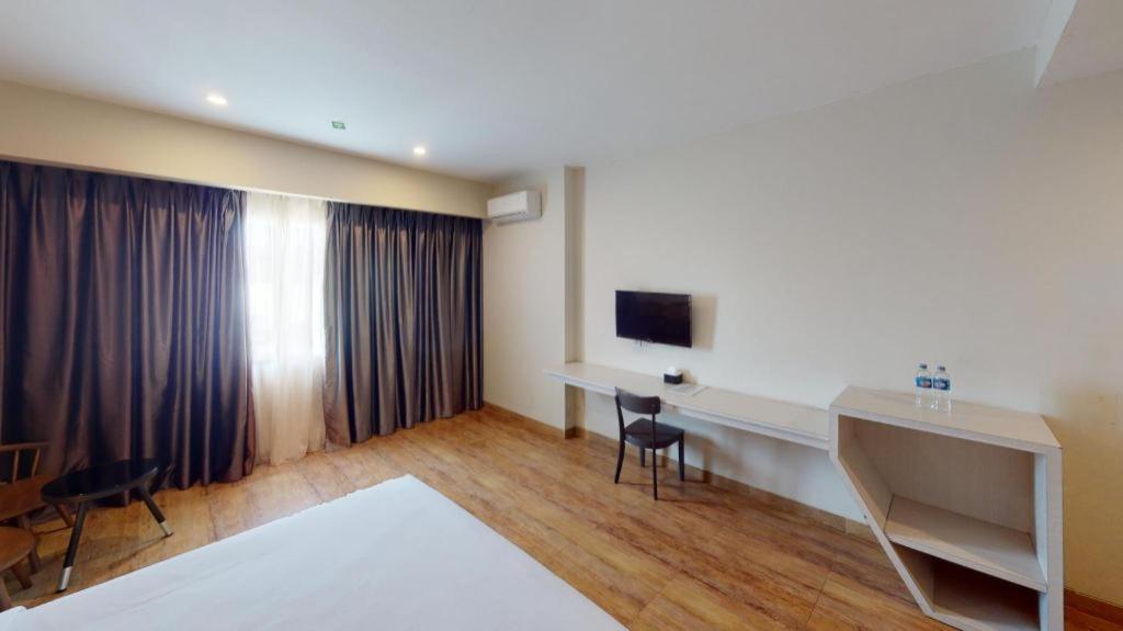 Hotel Nite And Day Batam Jodoh Square Extérieur photo